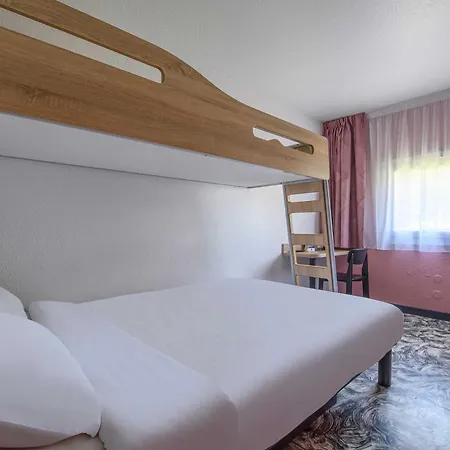 B&B Hotel Nimes Caissargues Exterior photo