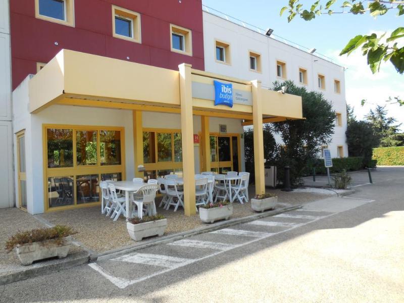 Nimes Hotel