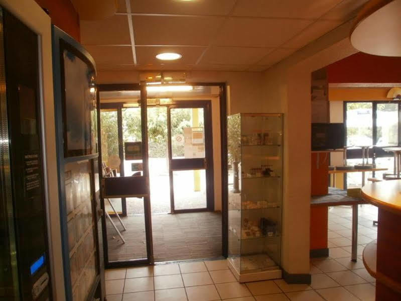 Nimes Hotel 2*